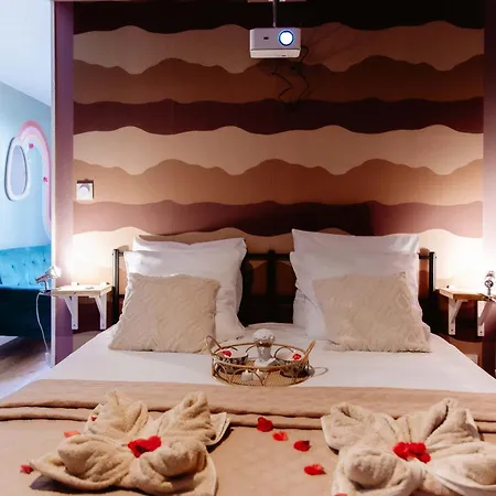 La Romantique Des Chatons * 米尼赞海滩